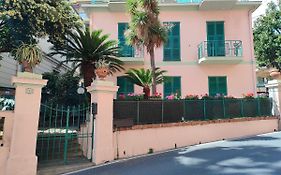 Villa Arcobaleno Rondò Garibaldi Sanremo